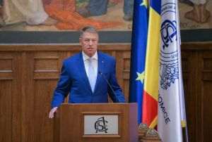 Klaus Iohannis: "Dragostea de ţară şi curajul au călăuzit faptele de arme ale veteranilor de război"