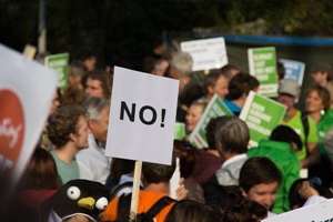 Protestul angajaţilor din Finanţe continuă şi astăzi