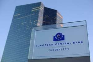 Reuters: BCE a lăsat nemodificată dobânda de referinţă la 4%