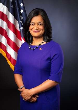 Pramila Jayapal- Membră a Camerei Reprezentanţilor a Statelor Unite ale Americii