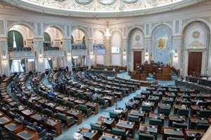 Camera Deputaţilor: Comisia de evaluare pentru stagiarii din învăţământul superior va fi eliminată