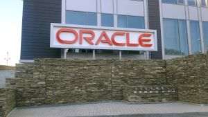 TradeVille: Una caldă, alta rece pentru Oracle