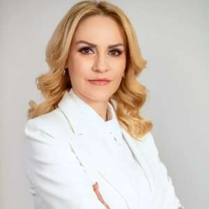 Gabriela Firea: "Mă consider candidat la candidatură pentru Primăria Capitalei; sunt deschisă să particip la alegeri preliminare"