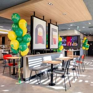 McDonald's în România depăşeşte pragul de 6.000 de angajaţi