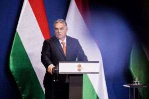 Viktor Orban: "Frontiera este frontieră"; intrarea ilegală "este o infracţiune, nu un drept al omului"