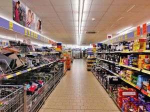 Franţa obligă retailerii să informeze consumatorii când dimensiunea produselor a fost micşorată