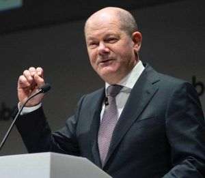 Le Monde: Olaf Scholz şi ţările nordice solicită mai mult ajutor pentru Ucraina