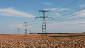 Reuters: Ucraina menţine un nivel ridicat al importurilor de electricitate, după atacurile ruseşti