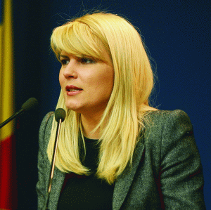 Elena Udrea, Ministrul Turismului:"Nu mi-am propus să falsific trecutul, ci doar să influenţez în bine viitorul turismului românesc"