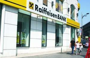 Raiffeisen Bank, amendată cu peste 2 milioane de euro pentru deficienţe în controalele privind spălarea banilor