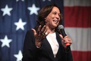 Surse: Kamala Harris este varianta principală de înlocuire a lui Biden în cursa prezidenţială dacă acesta va renunţa