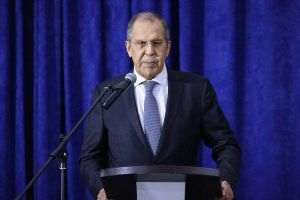 EFE: Serghei Lavrov crede că alegerile din Franţa nu amintesc prea mult de o democraţie