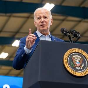 Biden: ''Nu plec nicăieri''