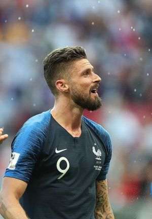 Olivier Giroud se desparte de naţionala Franţei