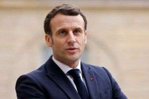 Presă: Macron anunţă că guvernul demisionar va fi în funcţie cel puţin până la jumătatea lunii august