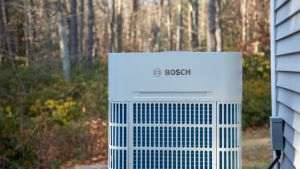 Bosch achiziţionează afacerea cu sisteme HVAC pentru clădiri rezidenţiale şi comerciale mici de la Johnson Controls şi Hitachi