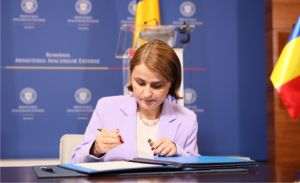 , Luminiţa Odobescu, the Minister of Foreign Affairs sent a message showing that our country condemns the irresponsible attacks of the Russian Federation on the infrastructure in Ukraine. (Photo source: facebook / Ministerul Afacerilor Externe)