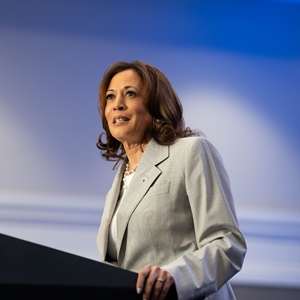 Alegeri SUA: Kamala Harris a strâns 200 milioane dolari în numai o săptămână