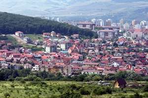 Raport SVN: Mai puţine locuinţe noi şi preţuri în creştere în Braşov şi Cluj-Napoca