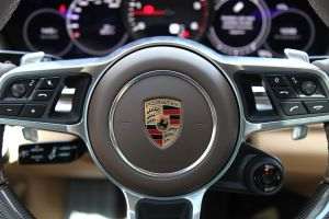 Porsche investeşte în producătorul de baterii Varta