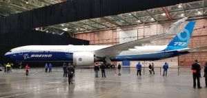 Presă: Boeing întrerupe testele aeronavei 777X după ce a constatat deteriorarea uneia dintre structurile avionului