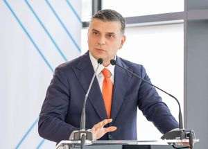 Alexandru Petrescu a spus: "Apelul de proiecte care este destinat companiilor cu capital majoritar privat s-a deschis din data de 7 iunie şi se va derula până în data de 31 mai 2025. Mesajul meu reprezintă o încurajare pentru companiile care au în perspectivă listarea, fie pe AeRO, fie pe Piaţa Reglementată". (Sursa foto: Alexandru Petrescu)