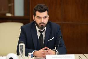 Radu Turcescu, consultant: 6 din 10 companii raportează pierderi financiare din cauza crizelor amplificate pe Facebook