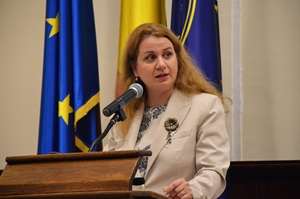 Ligia Deca: "A fost aprobată hotărârea de Guvern prin care sunt alocate sistemului de educaţie 7.800 de posturi în plus"