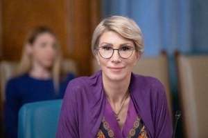 Raluca Turcan: "Elena Lasconi se dovedeşte, pe zi ce trece, incompatibilă cu cea mai înaltă funcţie în stat"