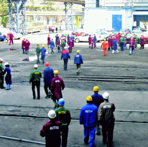 Sindicaliştii din ArcelorMittal Galaţi anunţă un nou protest împotriva închiderii Cocseriei