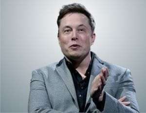 De când a preluat compania cunoscută anterior ca Twitter, Musk a redus moderarea conţinutului şi aconcediat mii de angaţaþi. Acesta şi-a acordat sprijinul fostului preşedinte Donald Trump. Puterea lui Musk ajută la crearea unor "efecte de reţea" în care conţinutul de pe X poate ajunge pe alte reţelesociale şi platforme de mesagerie precum Reddit şi Telegram.