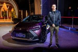 Olympic medalists awarded hybrid cars