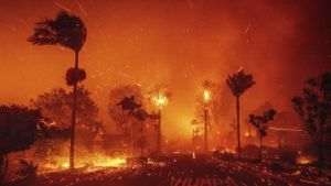 Incendiile din Los Angeles ar putea provoca pierderi de 30 de miliarde de dolari 