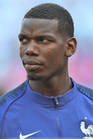 Paul Pogba afirmă că e asaltat de oferte