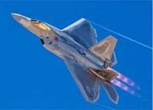 Lockheed Martin va moderniza avioanele F-22 Raptor americane