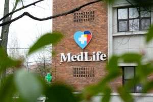 MedLife finalizează achiziţia grupului Routine Med din Tulcea