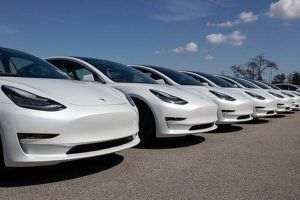 Vânzările Tesla continuă declinul pe pieţele europene