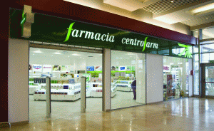 Farmacia "Centrofarm", deschisă recent în Militari Shopping Center.