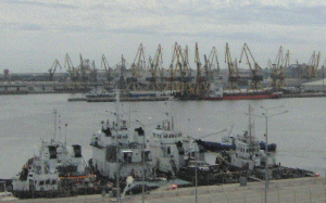 All the docks of the Constanţa harbor are worth approximately 2,250,000,000 lei.