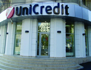 "UniCredit" închide 33 de sucursale