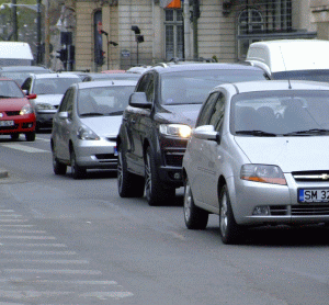 "ALB" se aşteaptă la un declin de 76% al leasingului pe segmentul de finanţare a vehiculelor.