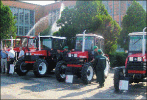 AGA "Tractorul" a numit alt administrator unic şi a repus în funcţie fostul director