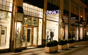 "Versace" şi sindicaliştii s-au înţeles cu privire la concedieri