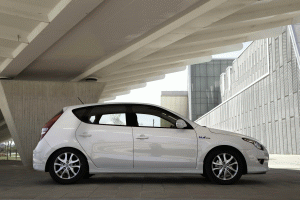 Hyundai i30 primeşte facelift şi este disponibil acum în ţara noastră