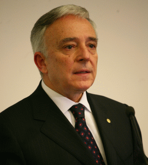 Isărescu recommends investing in gold