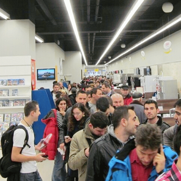 "Black Friday" sau "Vinerea Neagră"