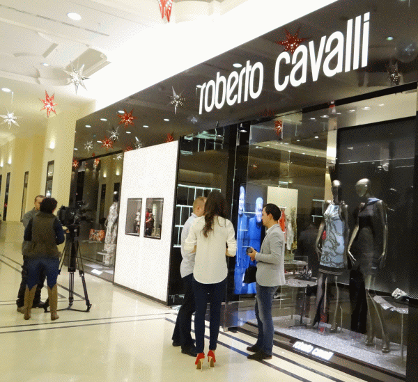 "Roberto Cavalli" a intrat pe piaţa noastră 