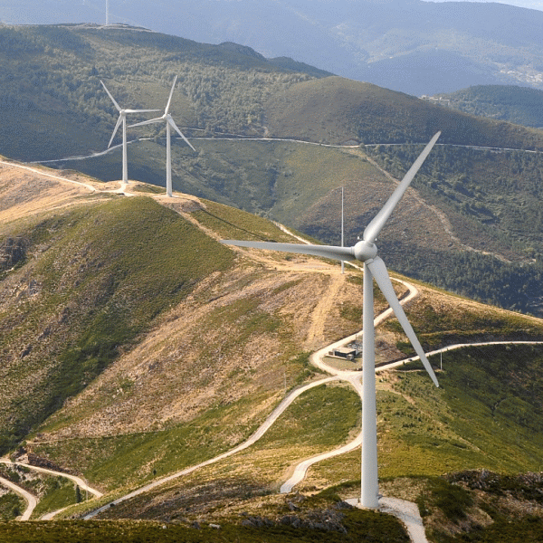 Producătorii de energie eoliană acuză o lovitură sub centură a ANRE