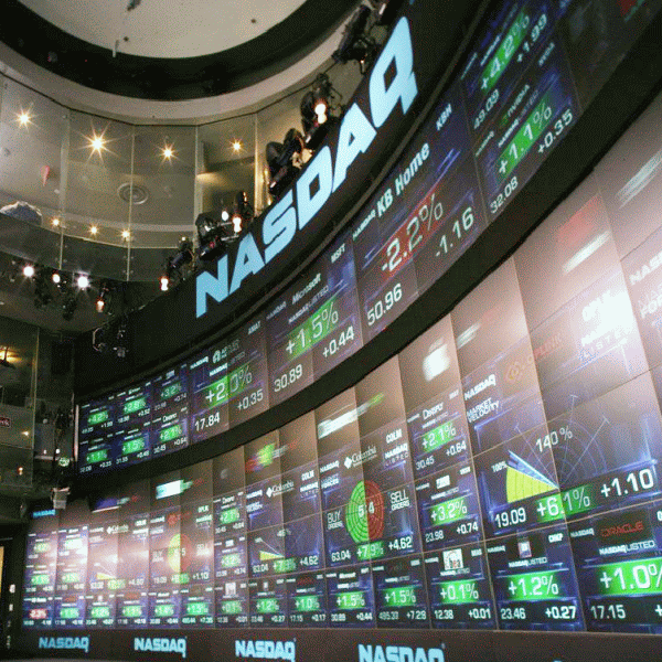 Nasdaq lansează o piaţă a derivatelor la Londra