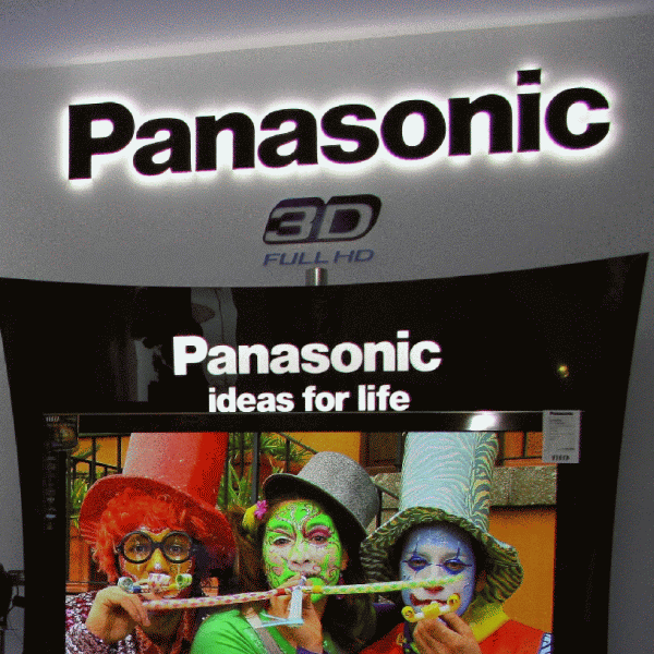 "Panasonic" taie 5.000 de posturi